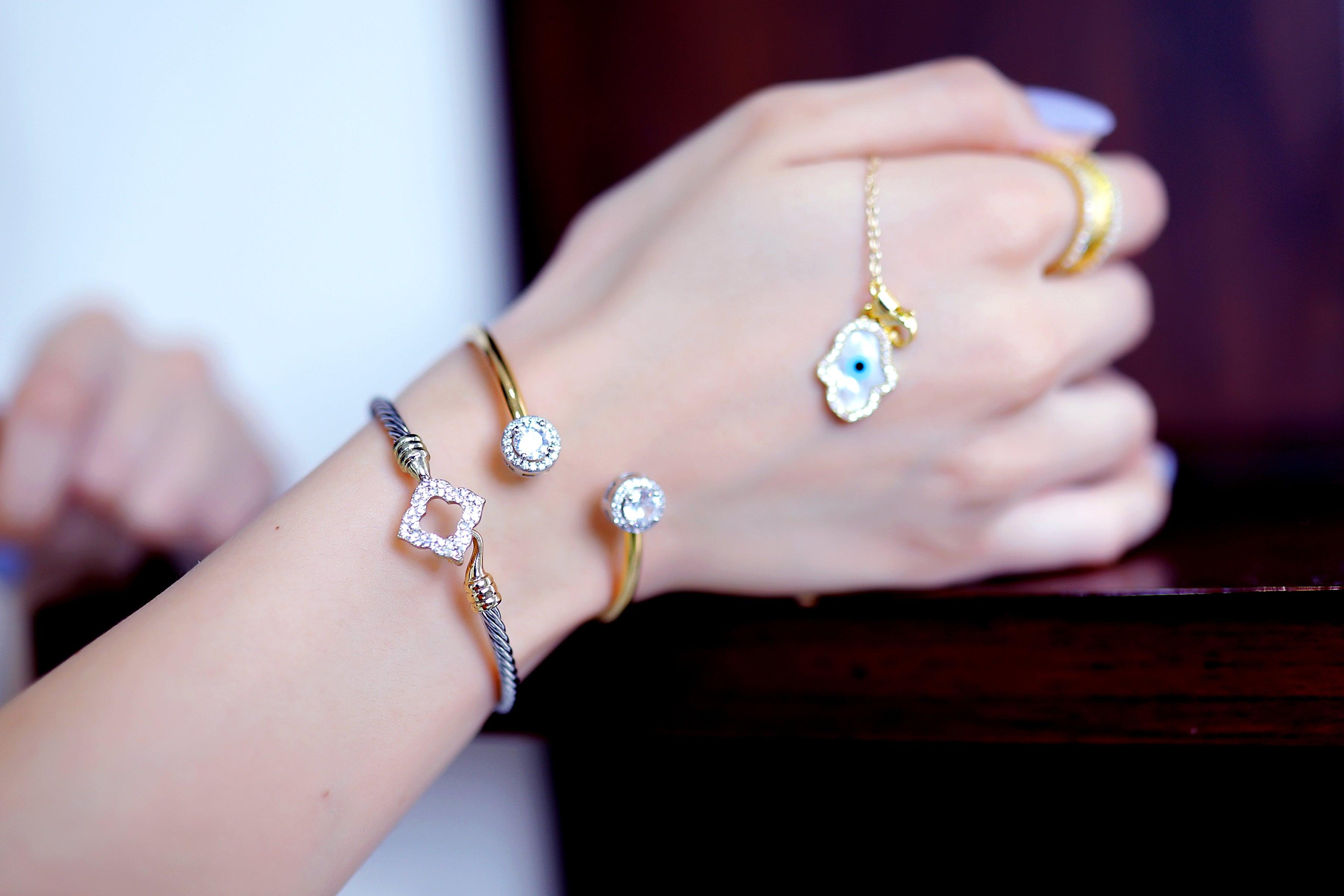 Heart Double Solitaire Flexi Bangle Bracelet & Stud Earrings Set - Bansri Mehta Design